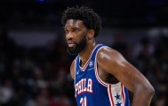 NBA在线观看-禁赛3场+损失106万！恩比德怒推记者遭联盟严惩