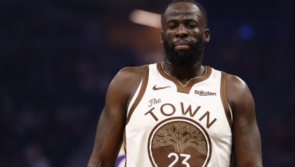 NBA直播-打得啥啊！追梦三分5中1仅4分2板6助1断&amp;3失误4犯 正负值-18最低